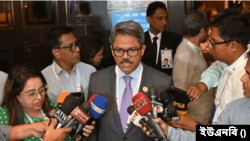 পররাষ্ট্র মন্ত্রণালয়ে বাংলাদেশের পররাষ্ট্র প্রতিমন্ত্রী শাহরিয়ার আলম। ৮ নভেম্বর, ২০২৩।
