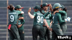 বাংলাদেশ নারী ক্রিকেট দল সুপার ওভারের দ্বিতীয় ম্যাচে পাকিস্তানকে হারিয়ে ওয়ানডে সিরিজে সমতা এনেছে। ৭ নভেম্বর, ২০২৩।
