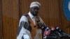 Le Premier ministre sénégalais Ousmane Sonko prononce un discours à l'université Cheikh Anta Diop de Dakar, le 16 mai 2024.