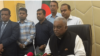 সচিবালয়ে সাংবাদিকদের সঙ্গে আলাপকালে বাংলাদেশের স্বরাষ্ট্রমন্ত্রী আসাদুজ্জামান খান। ২৩ নভেম্বর, ২০২৩।