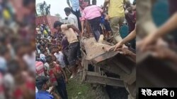 কিশোরগঞ্জে দুই ট্রেনের মুখোমুখি সংঘর্ষ।