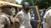 Le chef de la junte, le colonel Assimi Goïta, avait décrété la suspension en accusant les partis de "discussions stériles" et de "subversion".