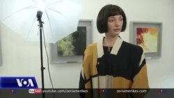 Ekspozita e parë artistike e një roboteje