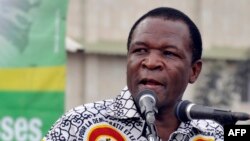François Compaoré à Ouagadougou, lors d'une campagne électorale, le 28 novembre 2012.