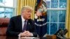Archivo - El presidente Donald Trump dijo en Twitter el viernes, 21 de septiembre de 2018, que los documentos serán revisados "de manera expedita" para su desclasificación.