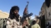 En dépit de la trêve instaurée le 12 janvier des combats sporadiques ont lieu quotidiennement aux portes de Tripoli et les armes continuent d'affluer.