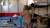 Walaa, réfugiée syrienne au camp de Souda, sur l'île de Chios, en Grèce, le 7 septembre 2016.
