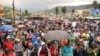 Manifestantes bloquean una carretera durante una protesta contra el presidente de Guatemala, Jimmy Morales, en Totonicapán, Guatemala, el 11 de septiembre de 2018. 