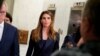 Hicks era la secretaria prensa de la campaña de Trump y directora de comunicaciones de la Casa Blanca, hasta que se fue en marzo de 2018.