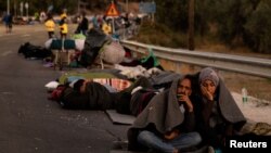 Pas zjarrit në kampin e refugjatëve në Moria (Lesbos, Greqi, 10 shtator 20020)