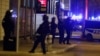 Fuerzas especiales de la policía francesa aseguran un área durante una operación policial donde el presunto pistolero, Cherif Chekatt, quien mató a tres personas en un mercado navideño en Estrasburgo, fue asesinado en el distrito de Meinau en Estrasburgo, Francia. Dic.13, 2018.