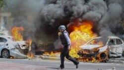 Makina të djegura nga raketat e Hamasit në qytetit izraelit Ashkelon
