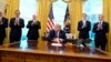 Presidenti Trump përshëndet marrëveshjen Izrael-Bahrein