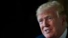El presidente Donald Trump habla a los reporteros luego de su teleconferencia con tropas de su propiedad de Mar-a-Lago en Palm Beach, Florida, el jueves 22 de noviembre de 2018.