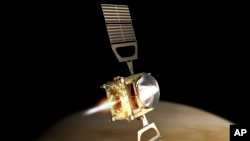 Une image fournie par l'Agence spatiale européenne ESA montre une représentation artistique de la sonde Venus Express à son entrée dans une orbite autour de Vénus, qui a eu lieu le mardi 11 Avril, 2006. 