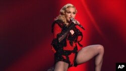 Madonna durante la edición anual #57 de los premios Grammy. Los Angeles, California, febrero 8, 2015.